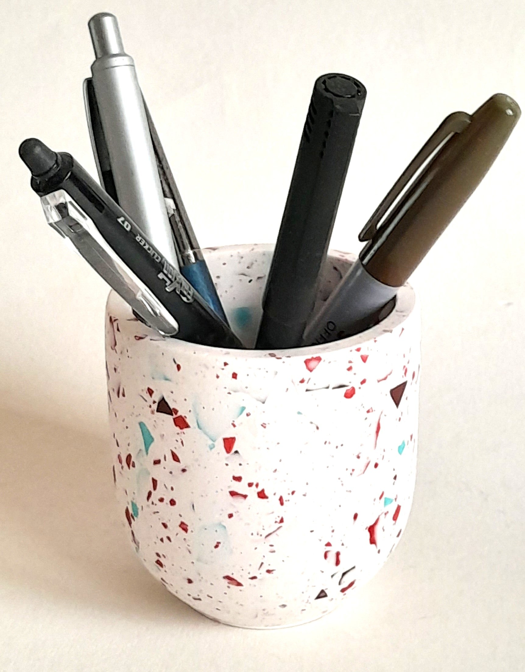 Jesmonite - Eco Luxe Terrazzo Pen Pot