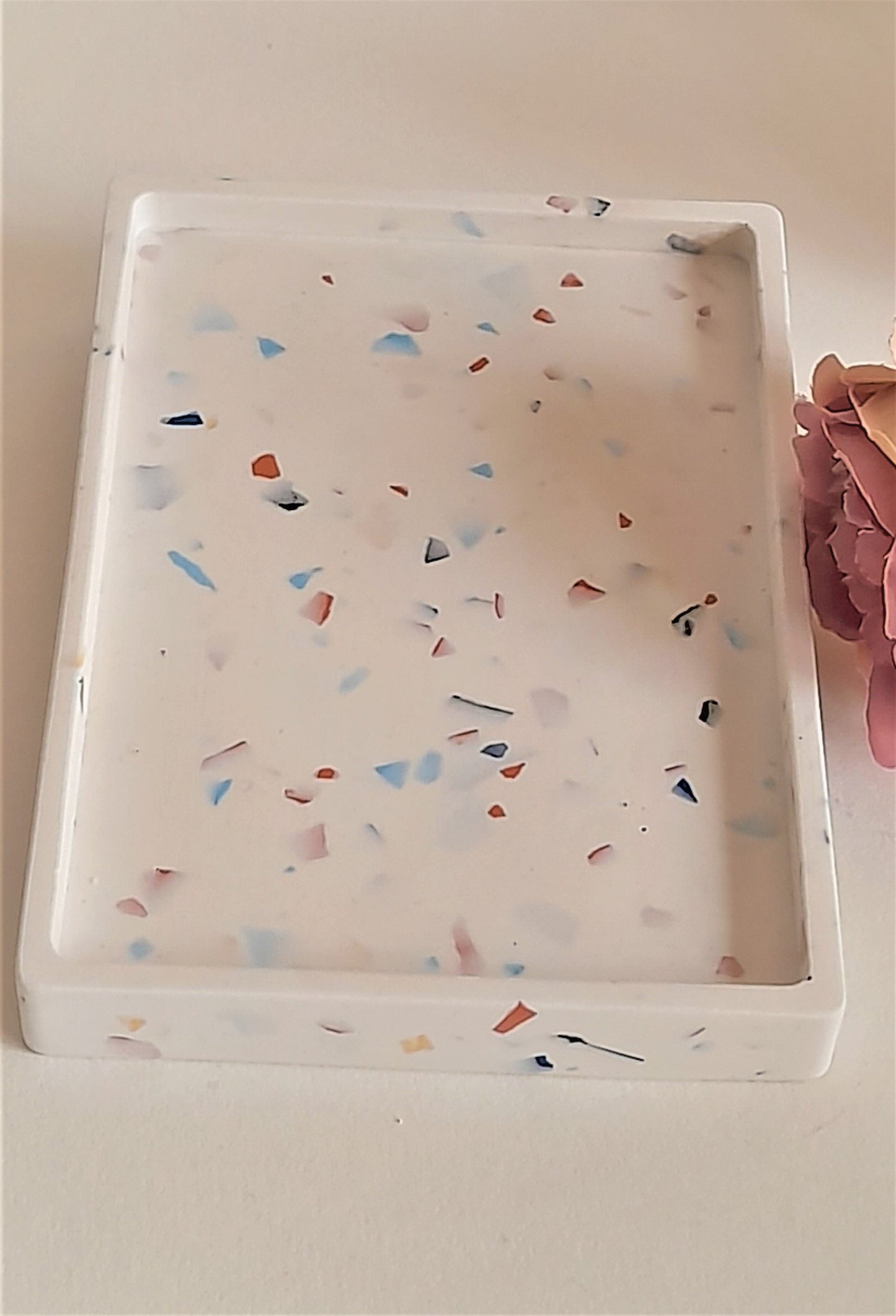 Jesmonite - Eco Luxe Medium Rectangular Terrazzo Tray - Homeware