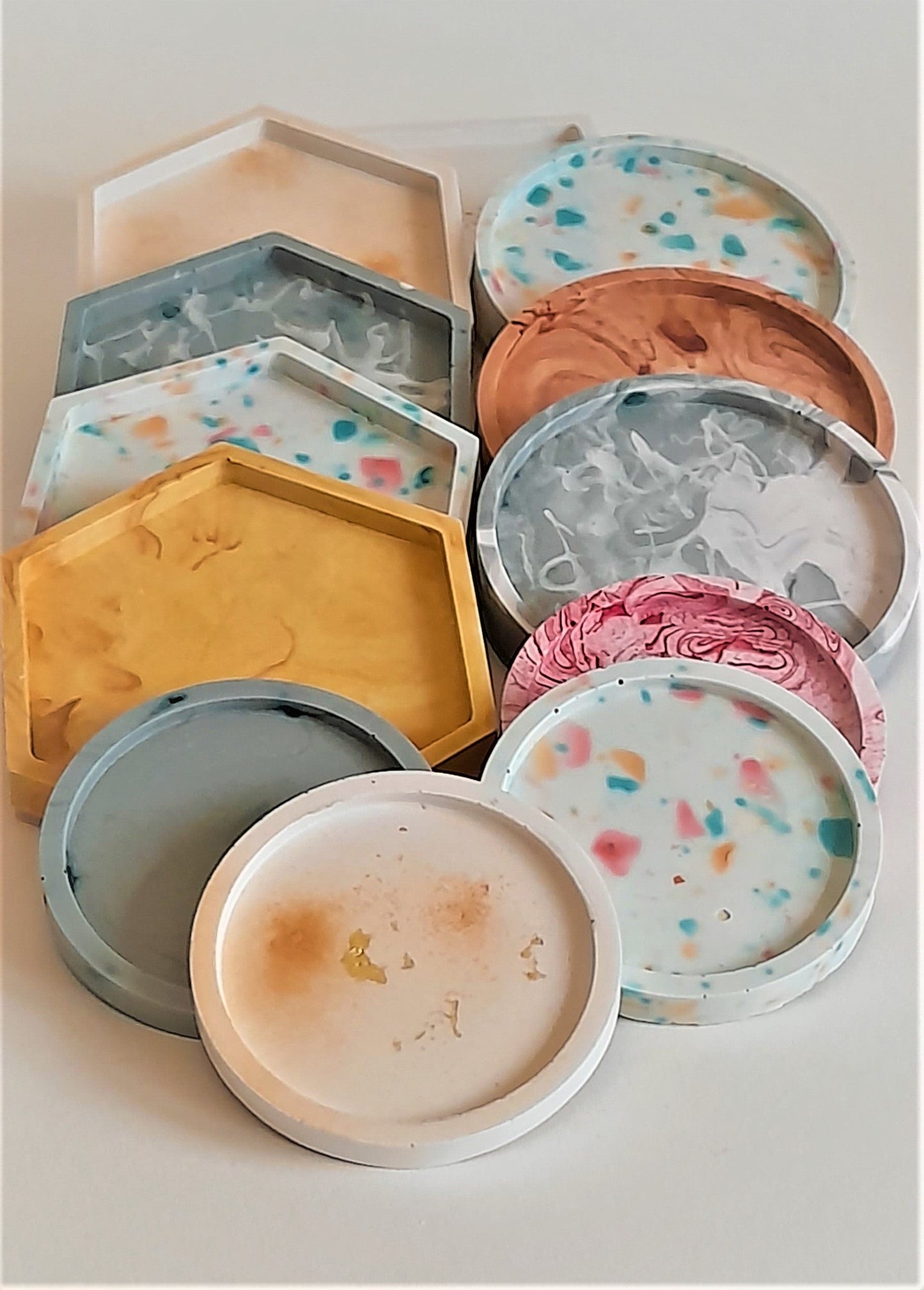 Jesmonite - Square  Cream & Gold Coaster - Luxury Homeware Products