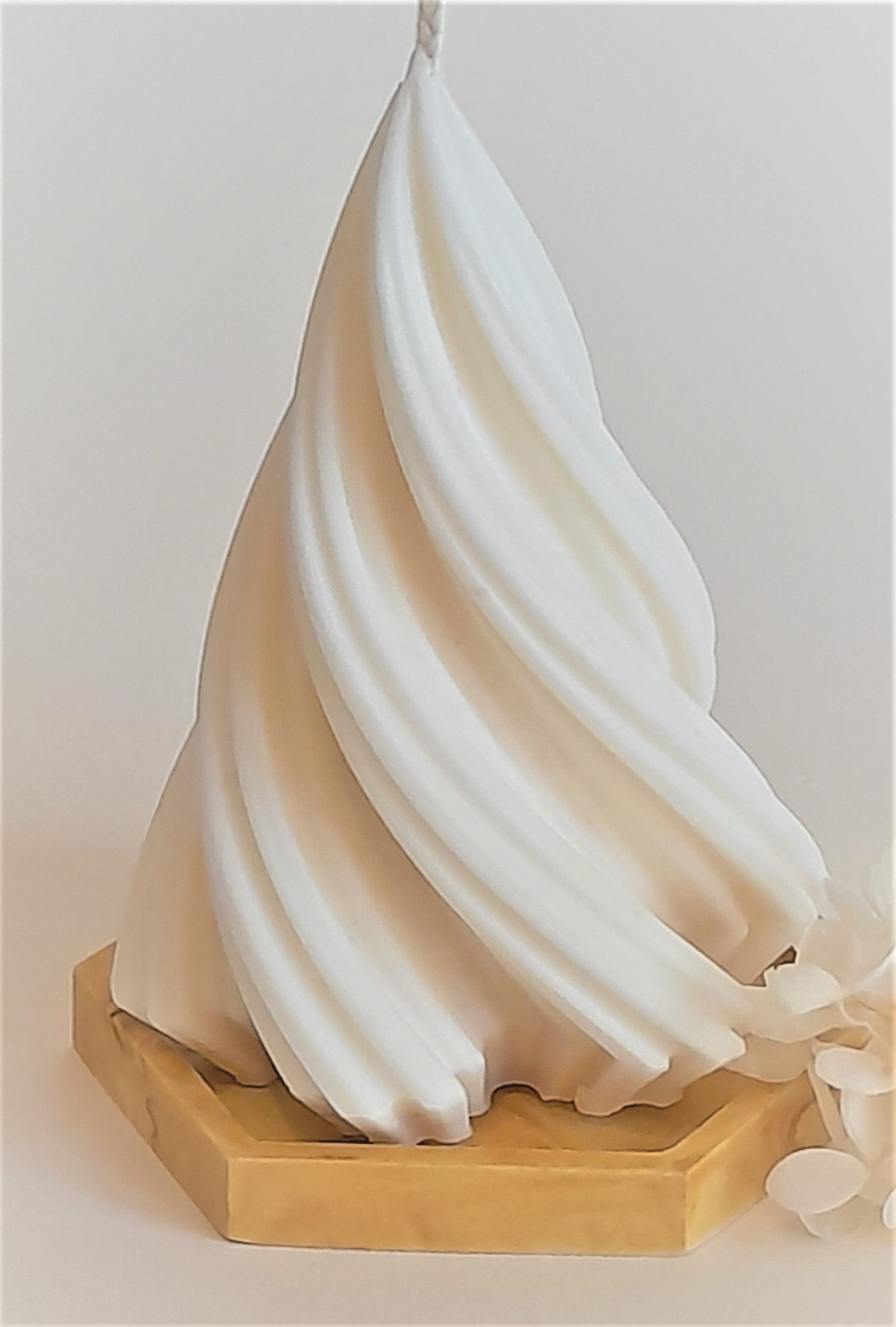 Candle - Decorative And Sculptural Spiral Candles - Wholesale Candles 
