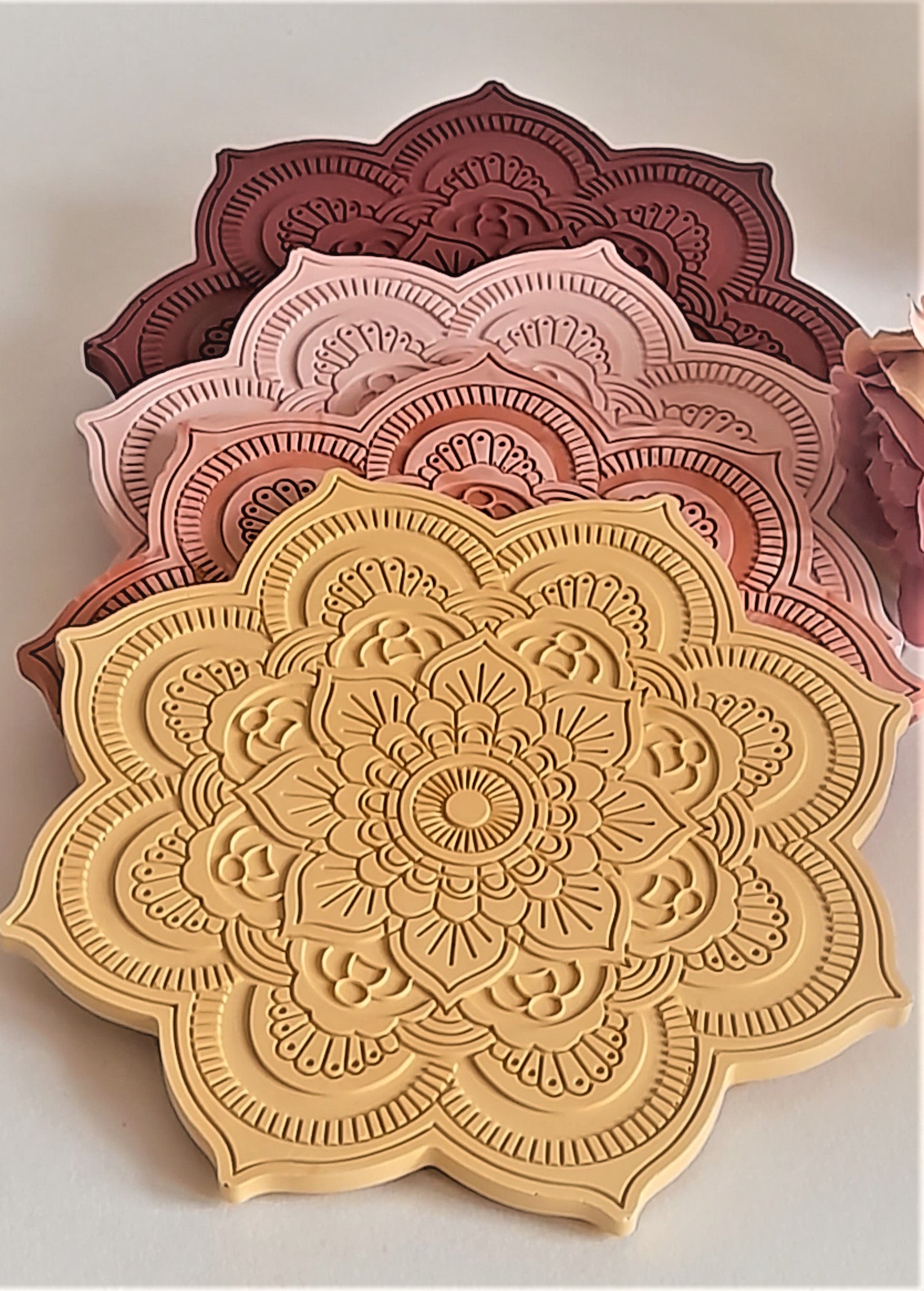 Jesmonite - Eco Luxe Mandala Light Yellow Coaster - Luxury Homeware