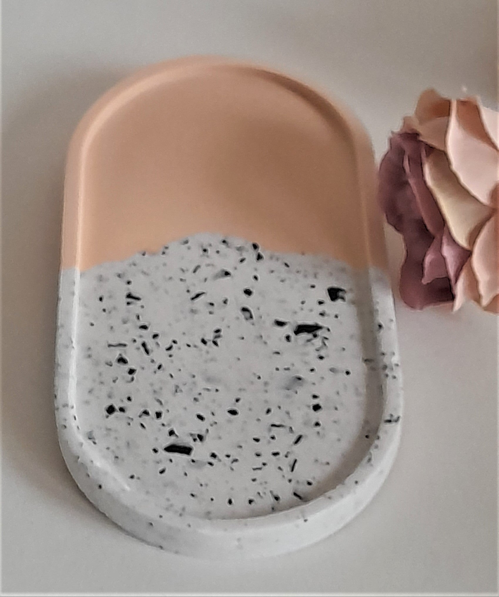 Jesmonite - Eco Luxe Two Tone Oval Tray - Wholesale Jesmonite Trays